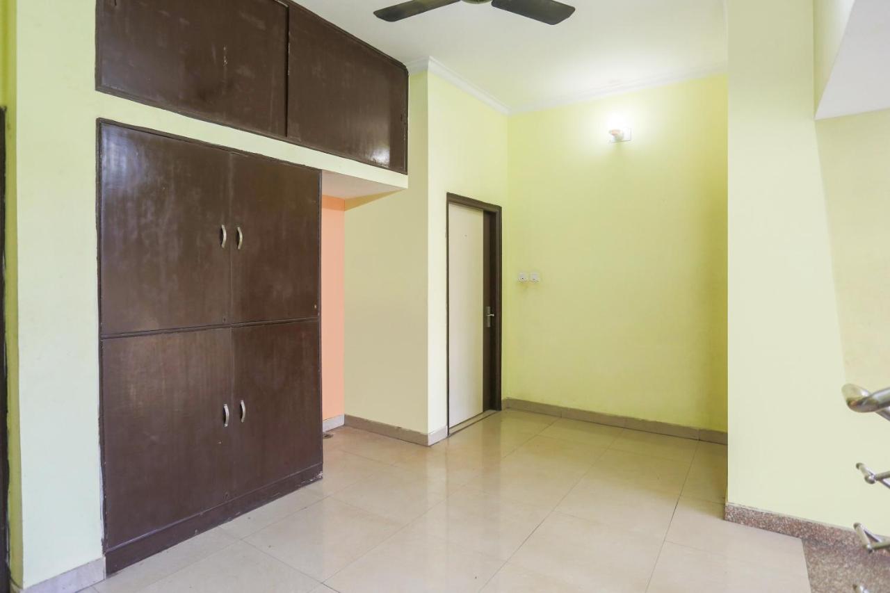 Spot On 72060 Hotel Kaushik Kakarmatha Exterior foto